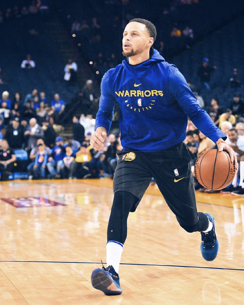 结束5年中超之旅！长春亚泰提前1轮降入中甲（提前一轮降入中甲！长春亚泰告别中超，5年征程落幕）