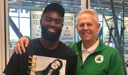 博涅克：莱万是过去二三十年里世界上最好的九号球员（博涅克盛赞莱万：近20至30年世界最佳中锋）