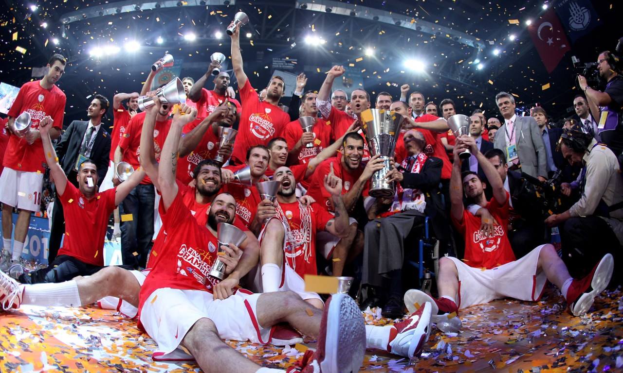 26个代言！孙颖莎再添新商务，人气成就双高，国乒招牌巨星（26项代言在手！孙颖莎再签新合作，战绩与人气齐攀高峰，国乒门面巨星）