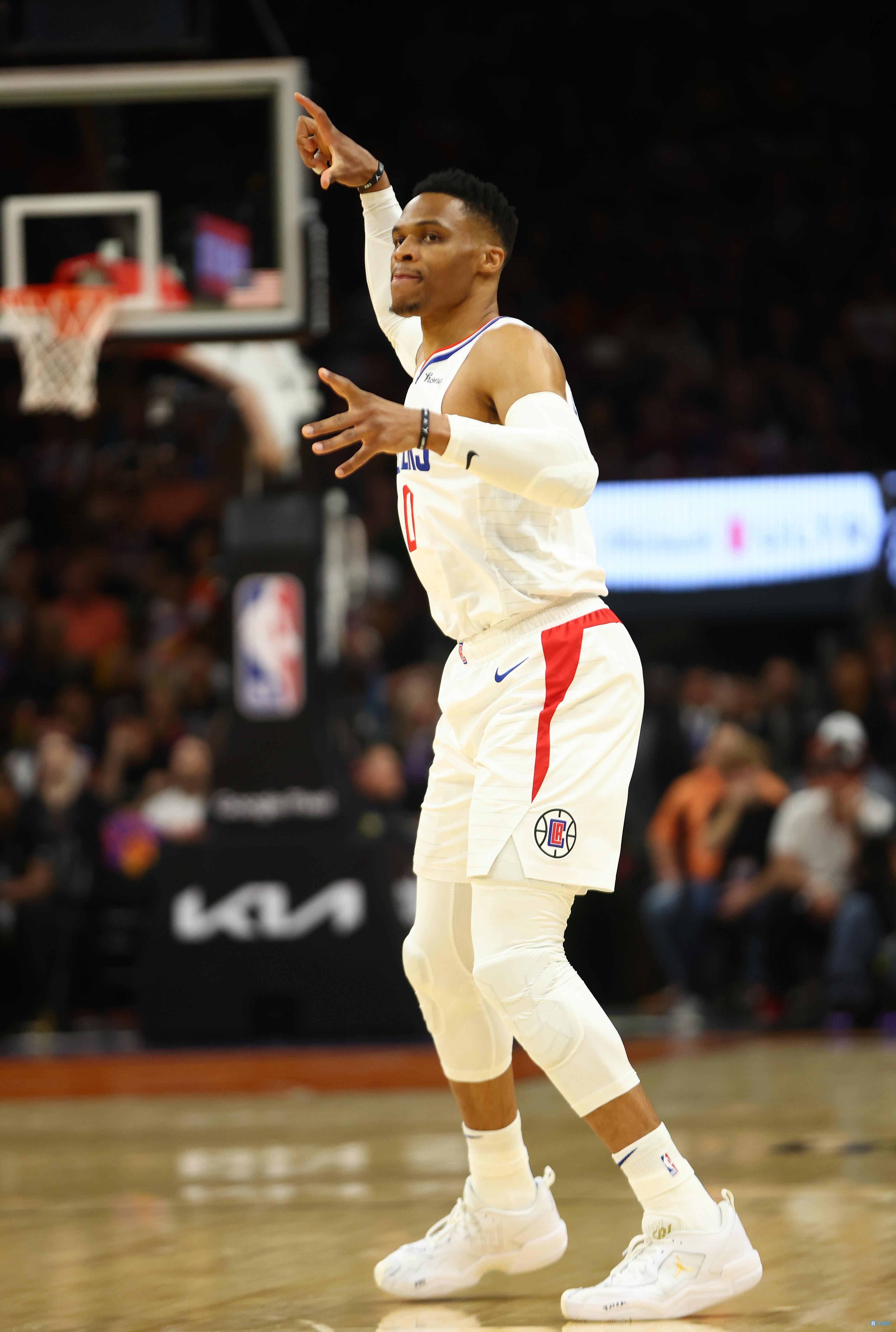 强势回归！萨内首次单场国家队比赛造3球，第二次梅开二度（火力全开！萨内国家队单场首次参与3球，国家队生涯第二次梅开二度）