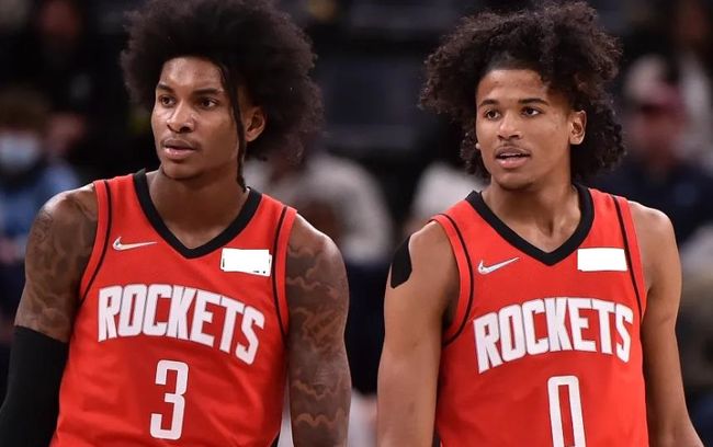 13年不败！英超三强出击，阿森纳后卫接近停赛，切尔西有替代方案（13年不败纪录！英超三强齐上阵，阿森纳后卫恐遭停赛，切尔西已有替代预案）