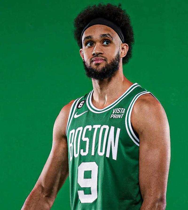 英超联赛：狼队七连败接受现实，曼彻斯特联继续沉沦（英超：狼队吞下七连败的苦果，曼联颓势不止）