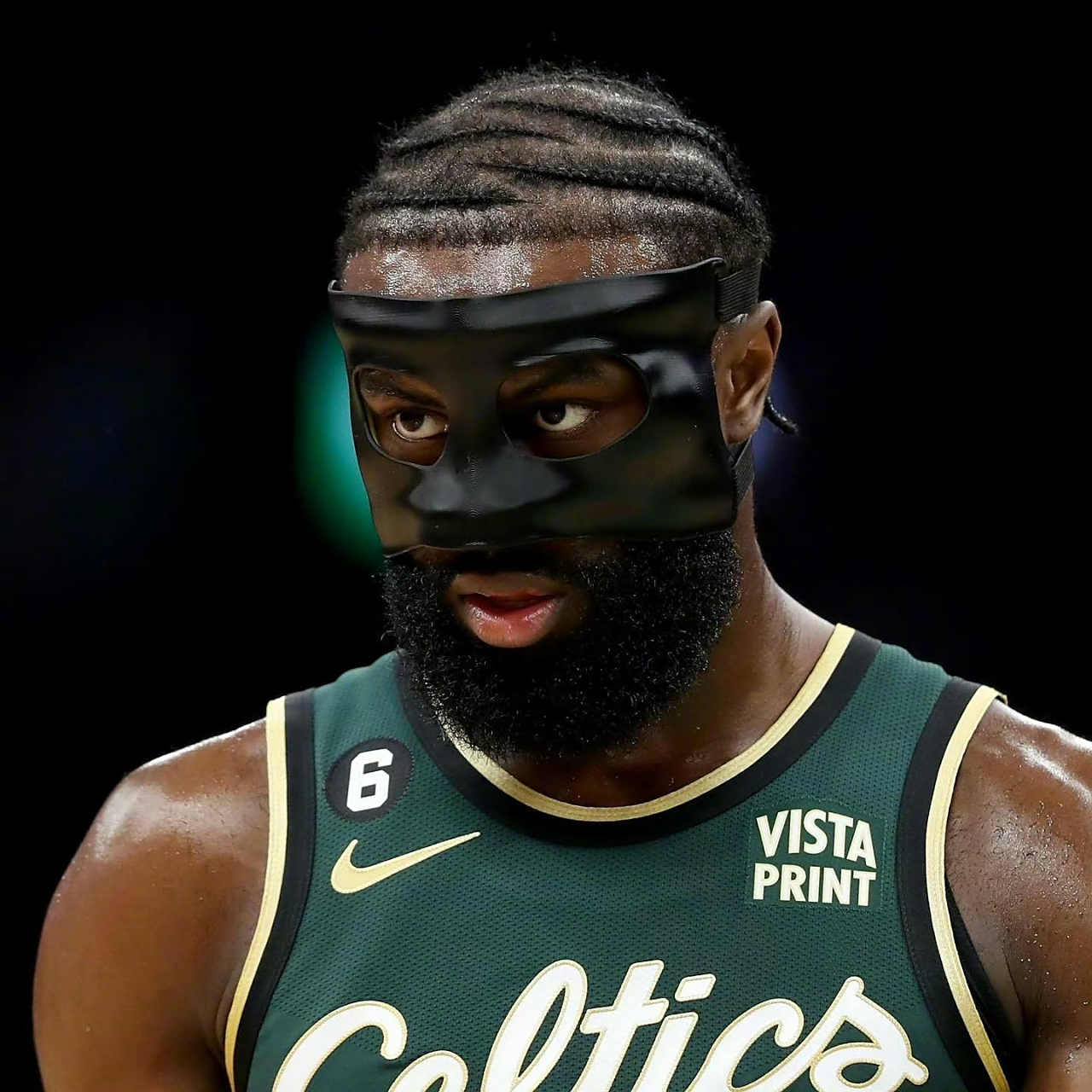 斯普利特：罗威在防守端展现了很强的多样性，他对我们很重要（斯普利特：罗威防守端多面能，是我们不可或缺的一员）